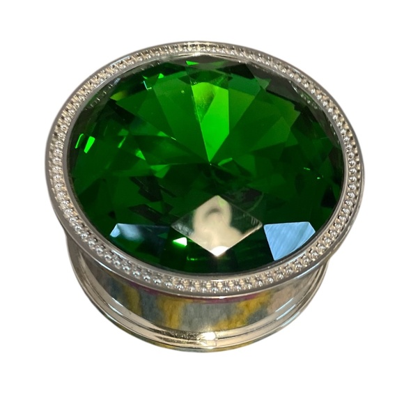 NWOB Lori Greiner Silver Safe keeper Glass Crystal Top Silver Plate Round Box - Picture 2 of 5